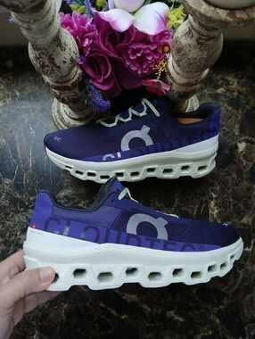 On CloudMonster Comfort/Running Medical Field Lifestyle Shoes Size 12 for Men